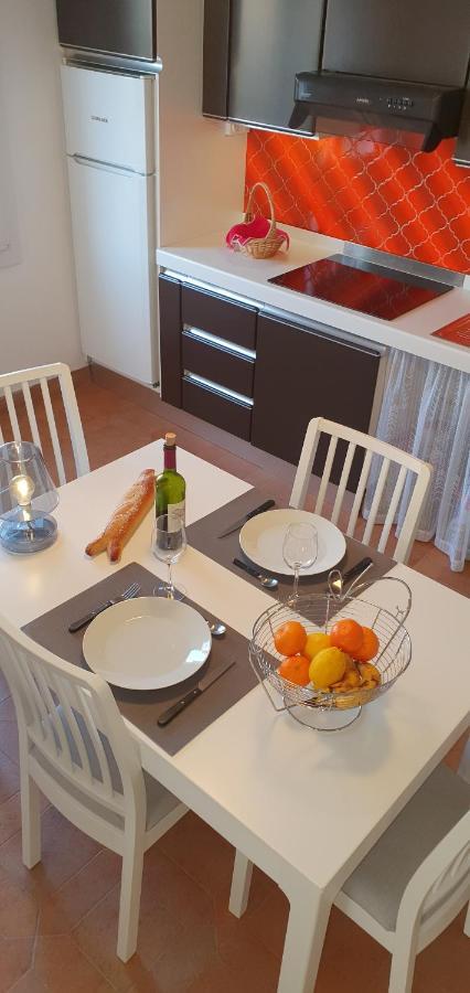 Villa Chaleureuse: Appartement Indépendant avec Wi-Fi et Parking Sanary-sur-Mer Exterior photo