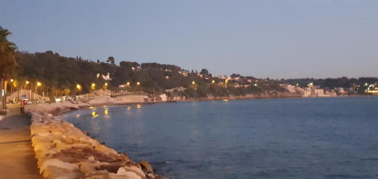 Villa Chaleureuse: Appartement Indépendant avec Wi-Fi et Parking Sanary-sur-Mer Exterior photo