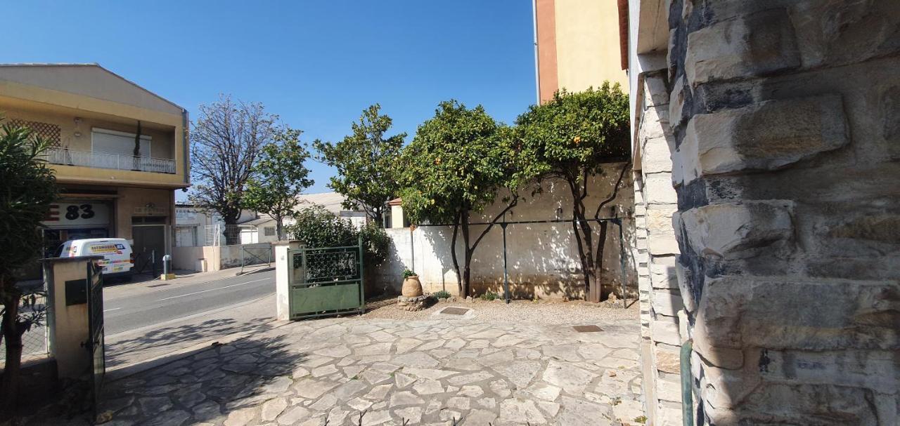 Villa Chaleureuse: Appartement Indépendant avec Wi-Fi et Parking Sanary-sur-Mer Exterior photo